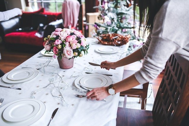 L’importance des repas en famille autour d’une table